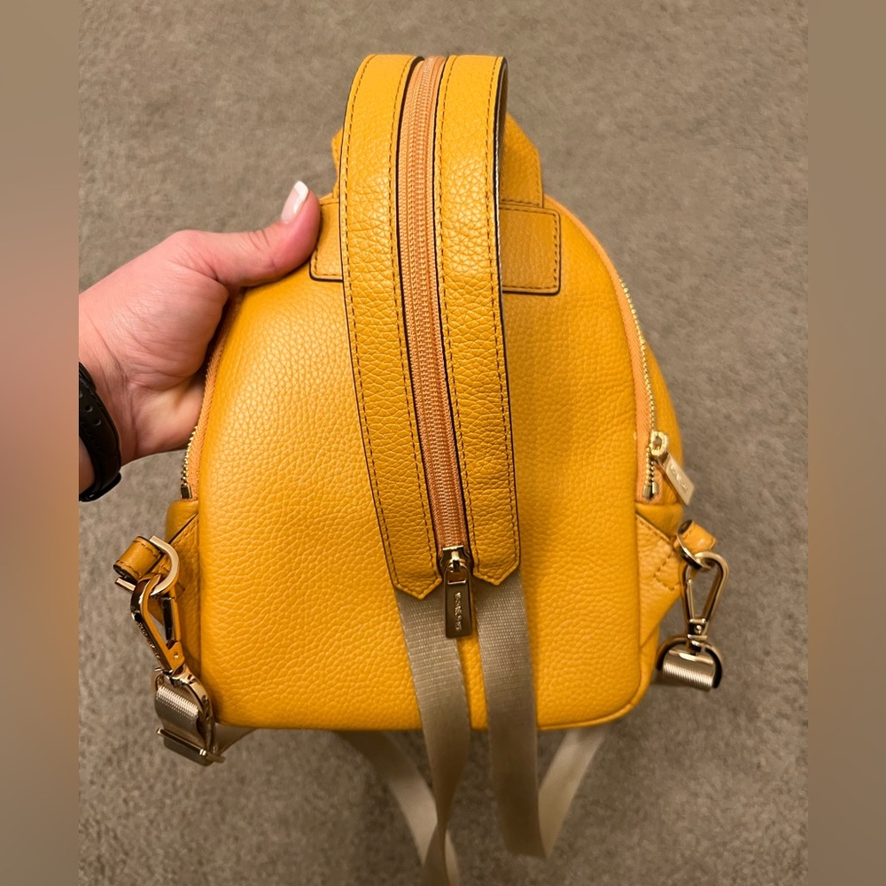 Michael Kors mini backpack - Picture 3 of 7